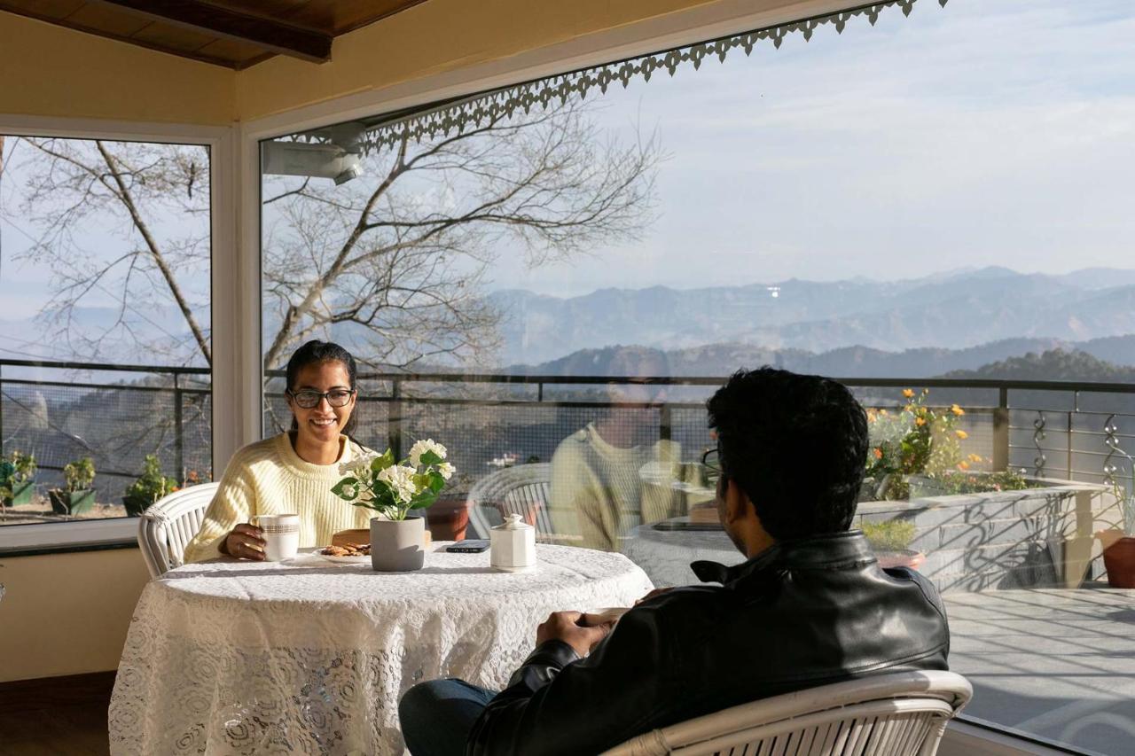 Stayvista At Springfield With Bonfire Kasauli Εξωτερικό φωτογραφία